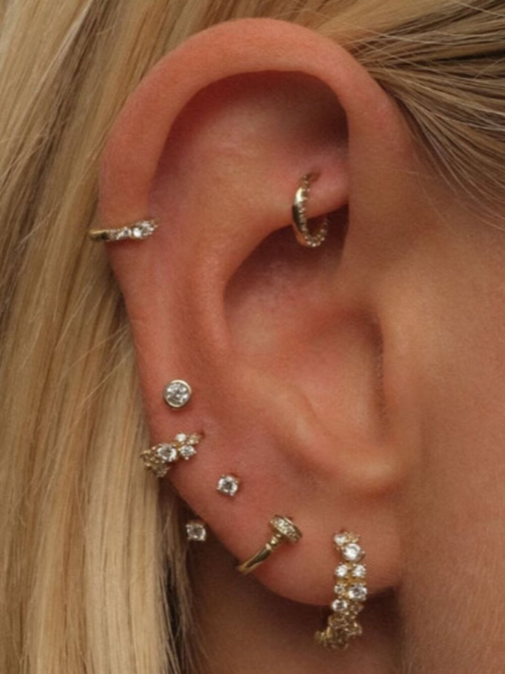 Frankie u hoop diamond piercing